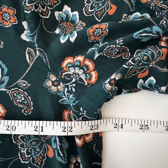 J. Jill Dark Green Floral Paisley A-line Tunic with 3/4 sleeves - Picture 6 of 9